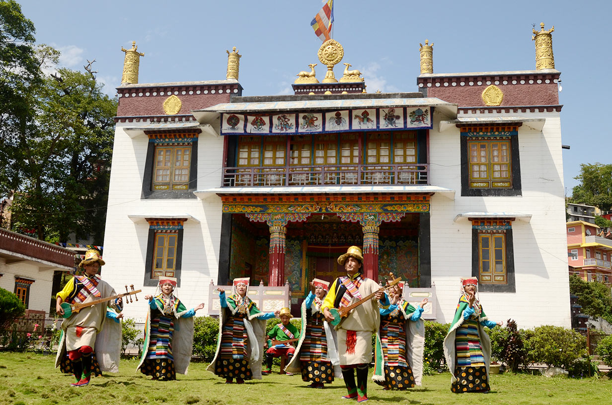 Sharchok-Potala---Tibetan-Community,-Kalimpong